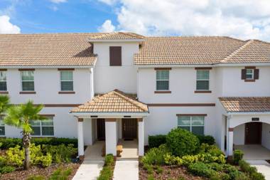 Stunning Four Bedroom w/ Screened Pool Close to Disney 1559