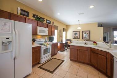 Ken's West Haven Vacation Home