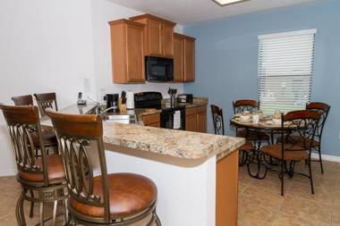 Cypress Retreat- Comfortable 5 Bedroom Home with Great Open Plan Family Room