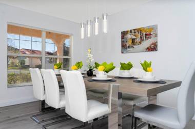 Beautiful 5Bd Single Family w/ Game Room @ 106 Lake Wilson Preserve