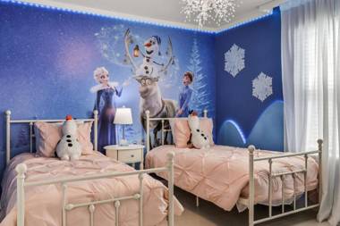 Elsa's Palace