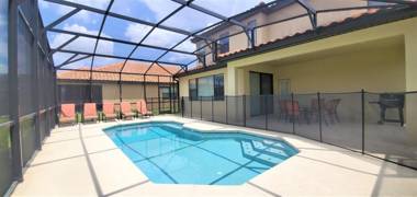 Grand Superior Pool Home near Disney & Universal