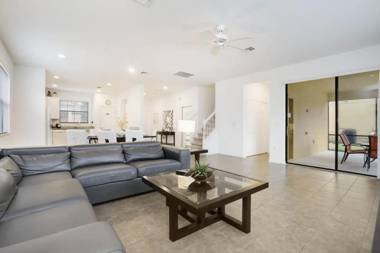 Grand Superior Pool Home near Disney & Universal