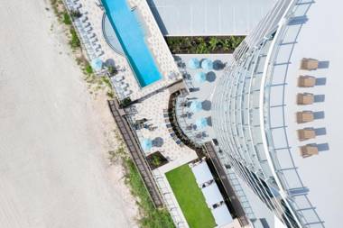 Max Beach Resort