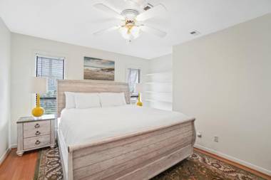 Destin Beach House - Happy Harbor House by Panhandle Getaways