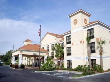 Holiday Inn Express Hotel & Suites Clearwater North/Dunedin