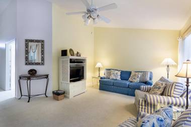 Serene & Attractive Heated Pool Spa Home