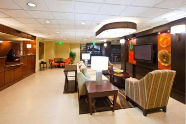 Holiday Inn Express Fort Lauderdale North - Executive Airport an IHG Hotel