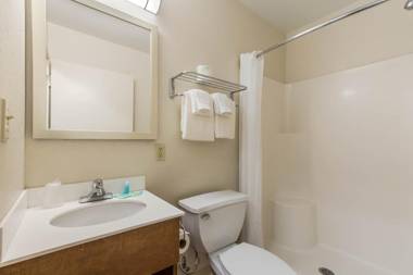 HomeTowne Studios by Red Roof Fort Lauderdale