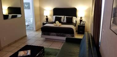 INN LEATHER GUEST HOUSE-GAY MALE ONLY