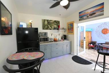 Fantasy Island Inn Caters to Men