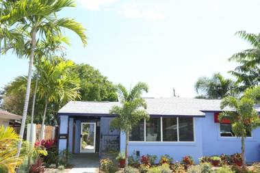 Fantasy Island Inn Caters to Men