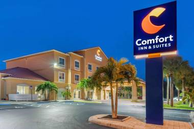 Comfort Inn & Suites Fort Myers Airport