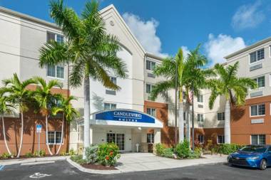 Candlewood Suites Fort Myers/Sanibel Gateway an IHG Hotel