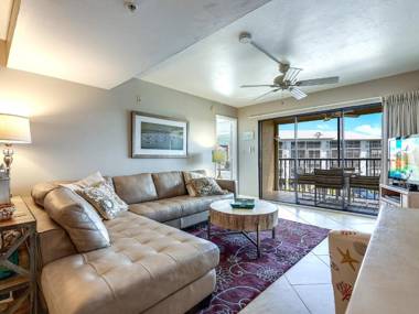 Santa Maria II 301 3 Bedrooms Pool Access WiFi Spa Sleeps 6