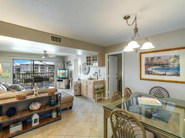 Santa Maria II 301 3 Bedrooms Pool Access WiFi Spa Sleeps 6