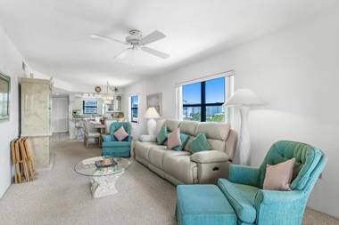 Estero Cove 341