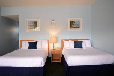 Dockside Inn & Resort