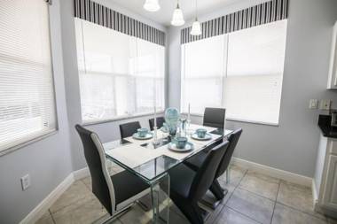 Sharon's Calabay Parc Vacation Home