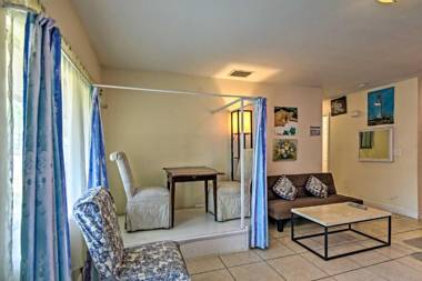 Inviting Family Apartment Less Than 3 Mi from the Coast!