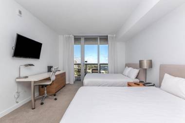 Convenient studio at Beach walk resort Miami 15th