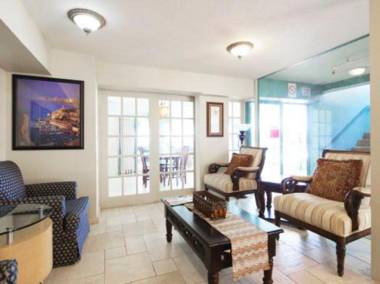 Seabonay Oceanfront Beach Resort