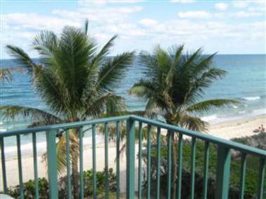 Seabonay Oceanfront Beach Resort