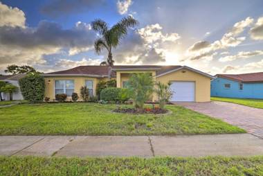 Waterfront Florida Home with Boat Lift and Kayaks!