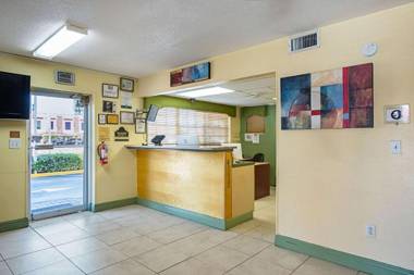 Quality Inn & Suites Airport - Cruise Port Hollywood