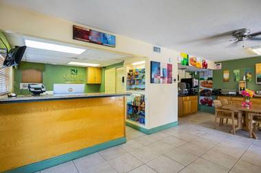 Quality Inn & Suites Airport - Cruise Port Hollywood