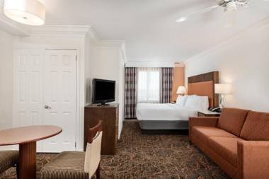 Holiday Inn Fort Lauderdale Airport an IHG Hotel