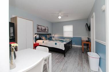 The Dolphin Hollywood