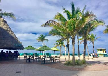 St Maurice Beach Inn