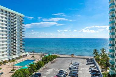 Beachfront 2 bedroom at Tides Hollywood 8th floor