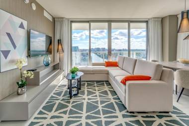 NEW2019 Spacious CornerSuite OceanView 21st floor!