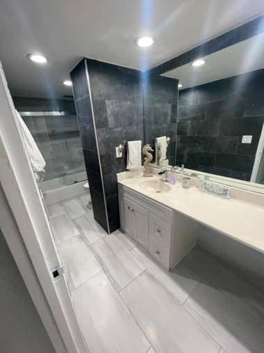 Beachfront Hollywood