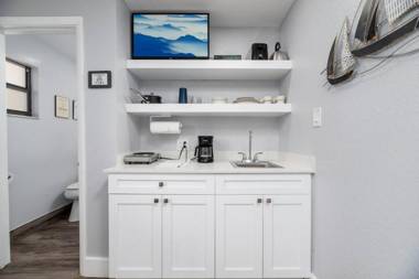 Shell on the Beach 102 - RENOVATED