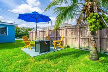 Spacious 4BRS Home Relax Backyard close to Casino