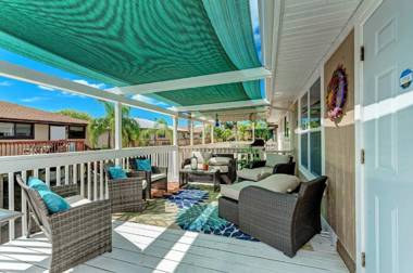 Anna Maria Island Sunshine Kiss Villa by The Island in the Sun
