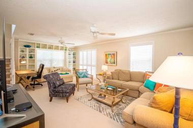 Beach Walk - 6250 Holmes #31