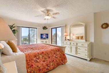 210 Reef Club
