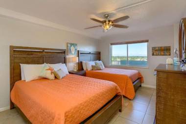 707 Sandcastle One