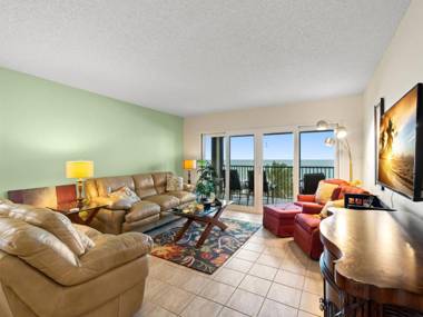 Reflections on the Gulf 405 Sleeps 6 2 Bedroom Gulf Front Pool Spa WiFi