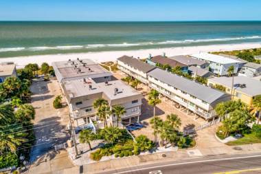 Gulfside Villas 3 NEW!! Amazing Townhome on the Beach!