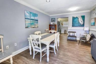 Sea Shell 14 - NEW! Beautifully remodeled townhouse with beach access!