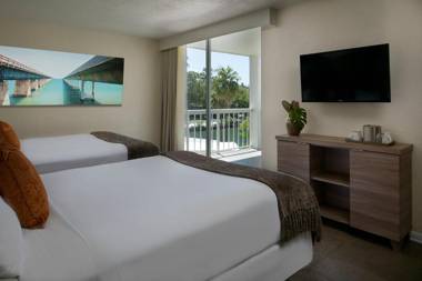 Pelican Cove Resort & Marina