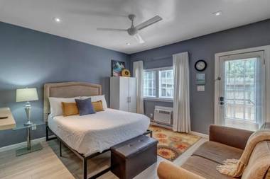 Budget friendly studio apt in historic Springfield