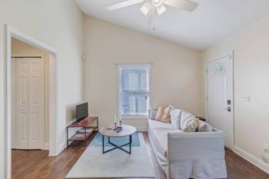 Large 1 BR carriage house in historic SPR