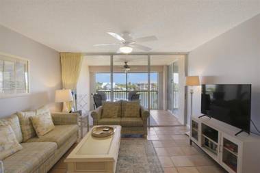 Jupiter Bay D404 Jupiter Beach Vacation Rental by Unique Vaca Stay