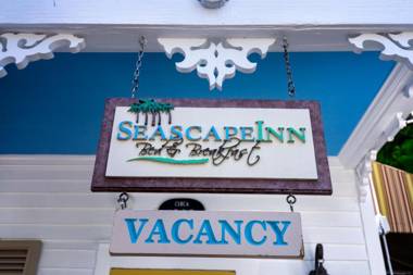 Seascape Tropical Inn